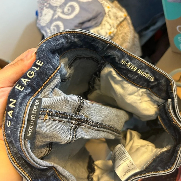 AMERICAN EAGLE WOMENS HI RISE DENIM SHORTS - Picture 3 of 4
